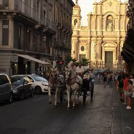 Sotto Il Duomo Apartmán *